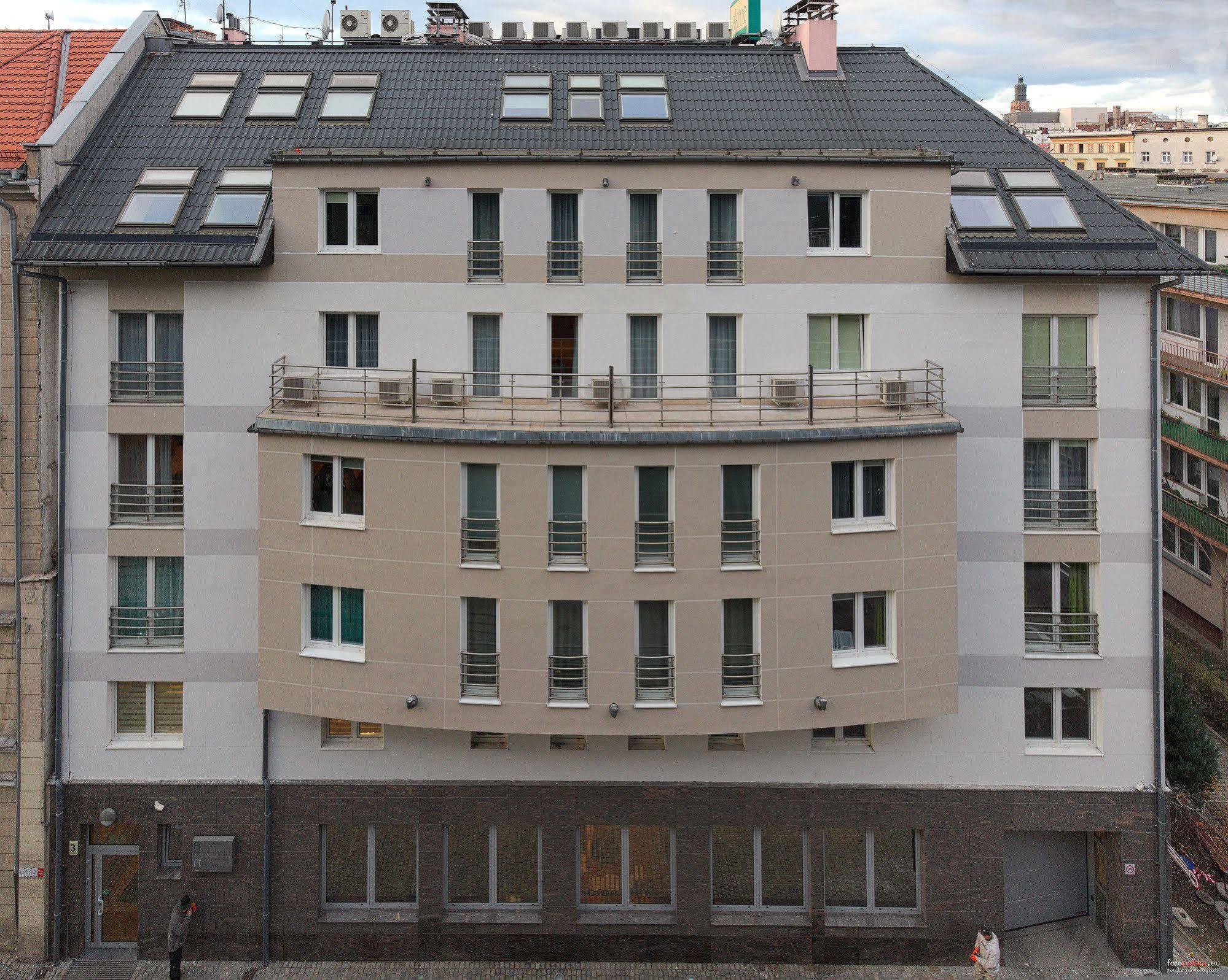 Absynt Apart Wierzbowa Wrocław Exterior foto